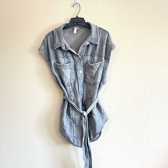 Anthropologie Pilcro Gray Belted Vest - Picture 3 of 13